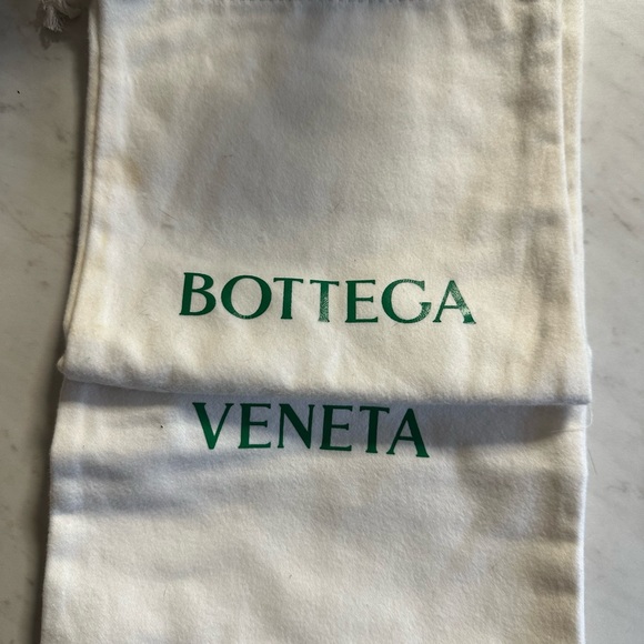 Dust bags BOTTEGA VENETA. Very good conditions - Picture 3 of 4